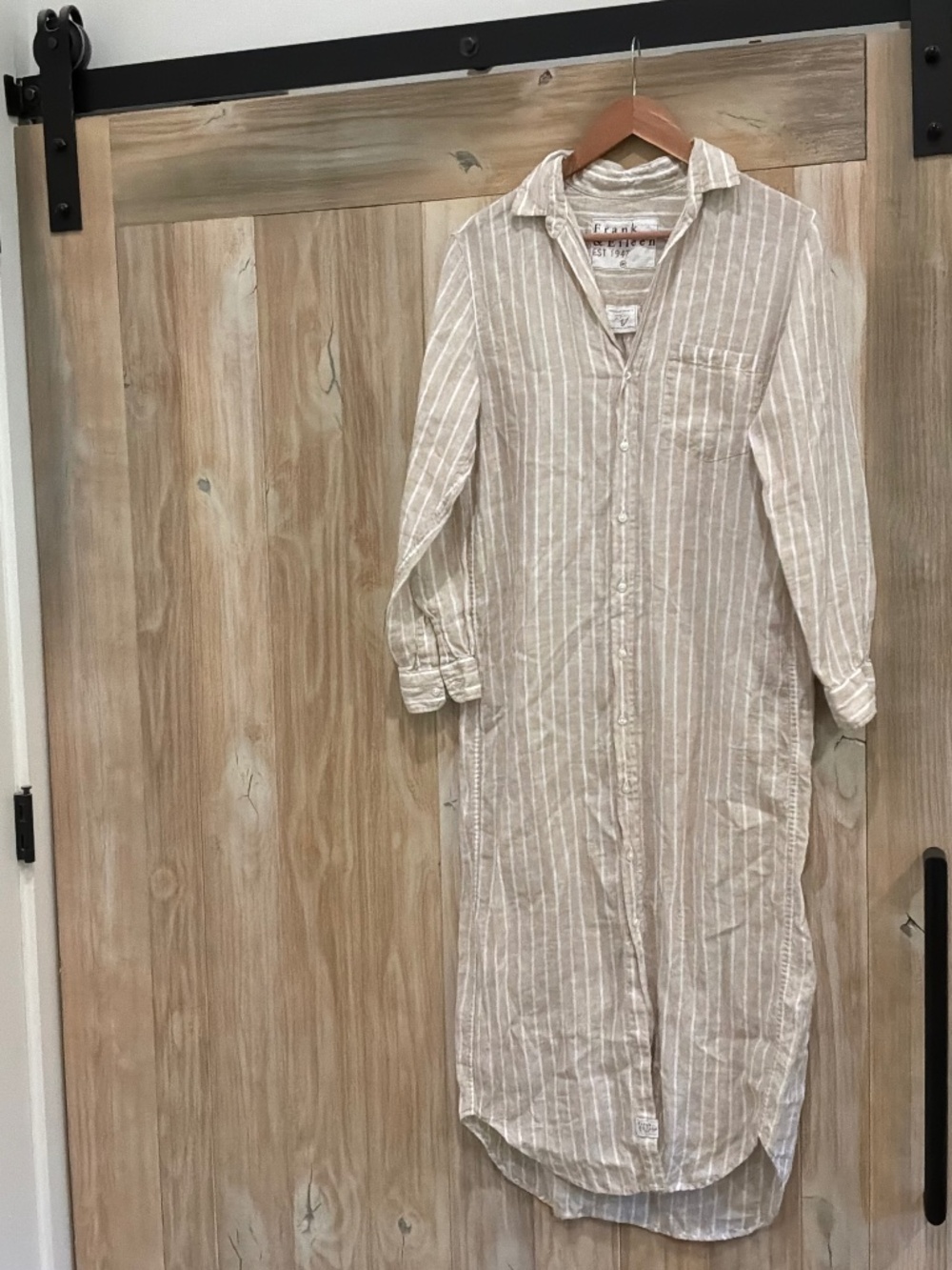 Frank & EIleen Rory dress in Sand/white stripes lien X-Small, New condition